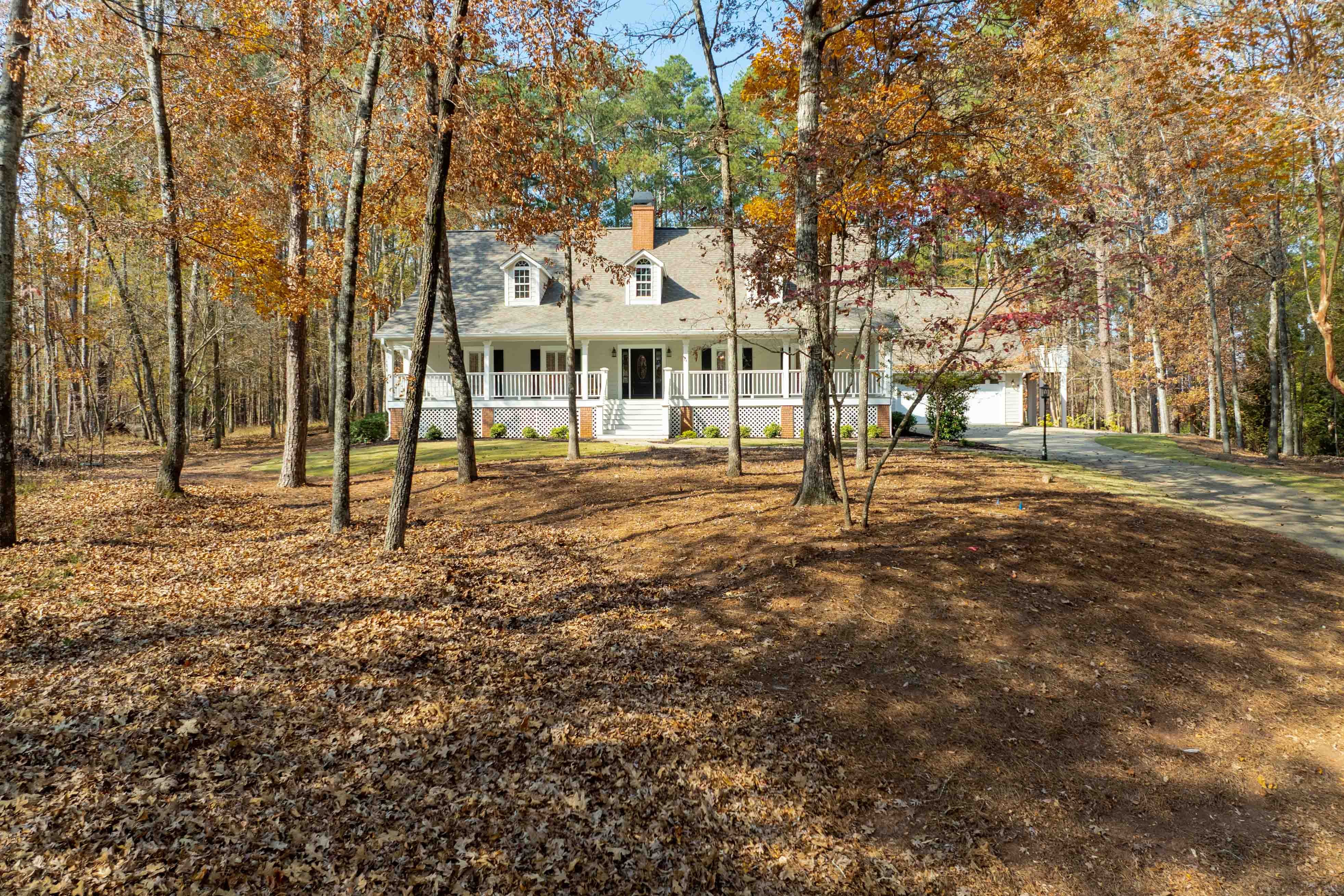 1030 Maddux Lane image 3